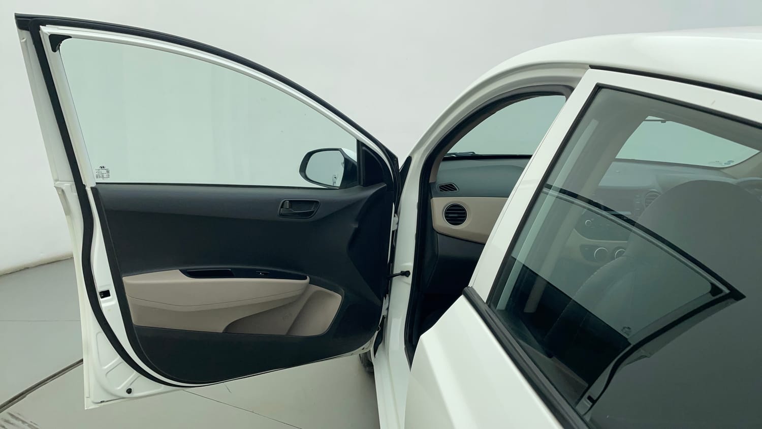 Used 2018 Hyundai Grand i10 Magna 1.2 Kappa VTVT Petrol Manual interior LEFT FRONT DOOR OPEN VIEW