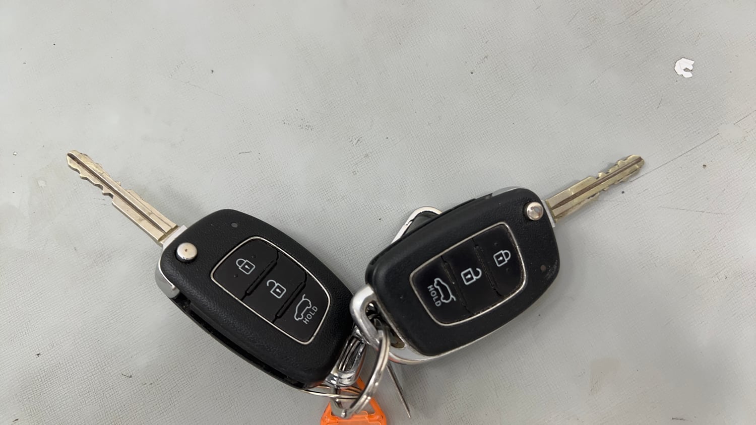Used 2015 Hyundai Elite i20 Sportz 1.2 Petrol Manual extra CAR KEY VIEW
