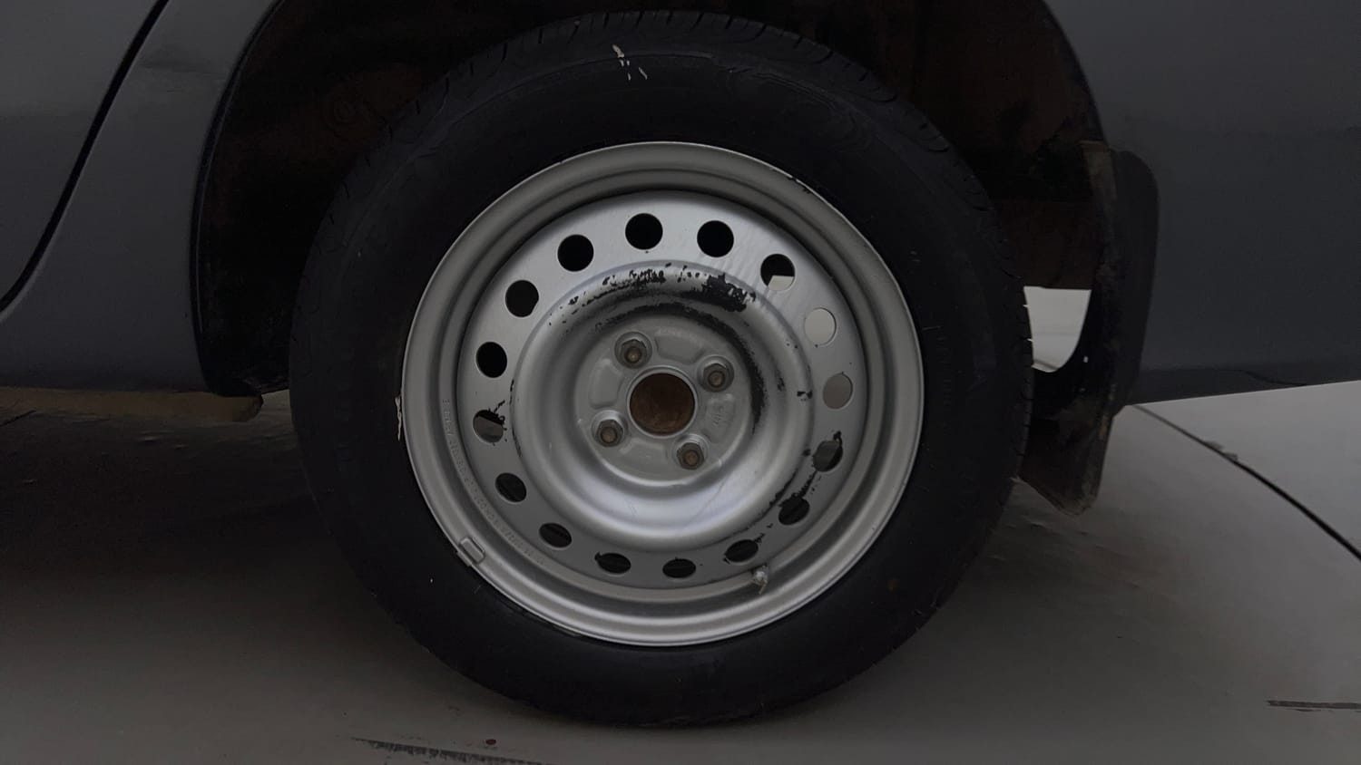 Used 2013 Toyota Etios G Petrol Manual tyres LEFT REAR TYRE RIM VIEW