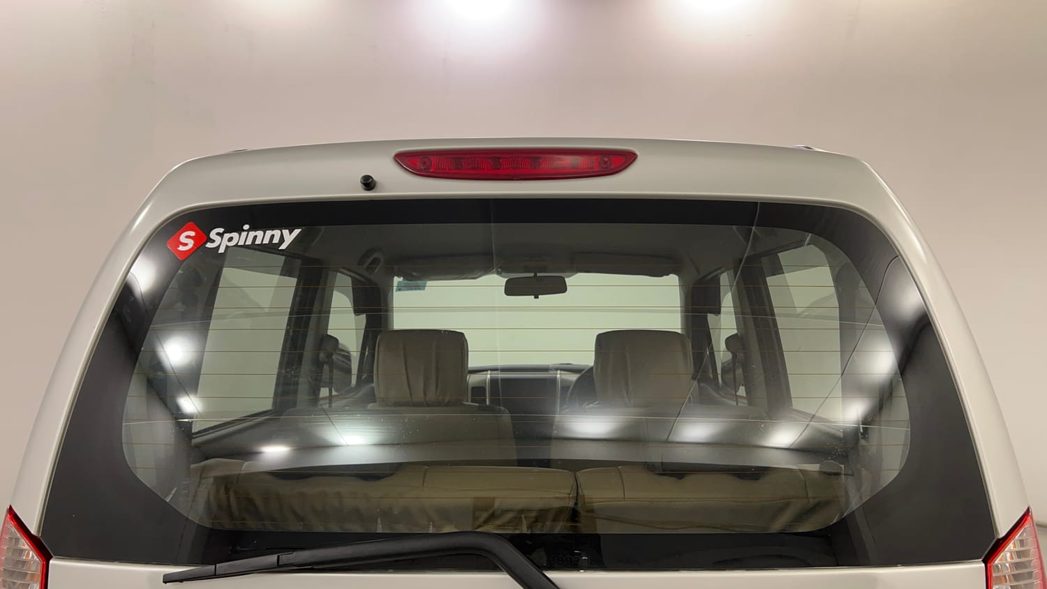 Used 2015 Maruti Suzuki Wagon R VXI Petrol Manual exterior BACK WINDSHIELD VIEW