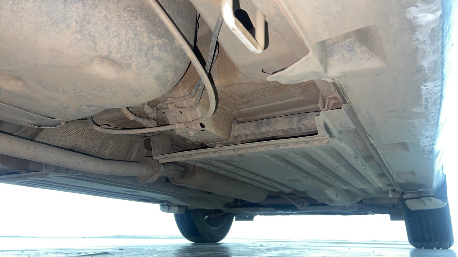 Used 2025 Maruti Suzuki Grand Vitara Delta CNG Cng Manual extra REAR RIGHT UNDERBODY VIEW