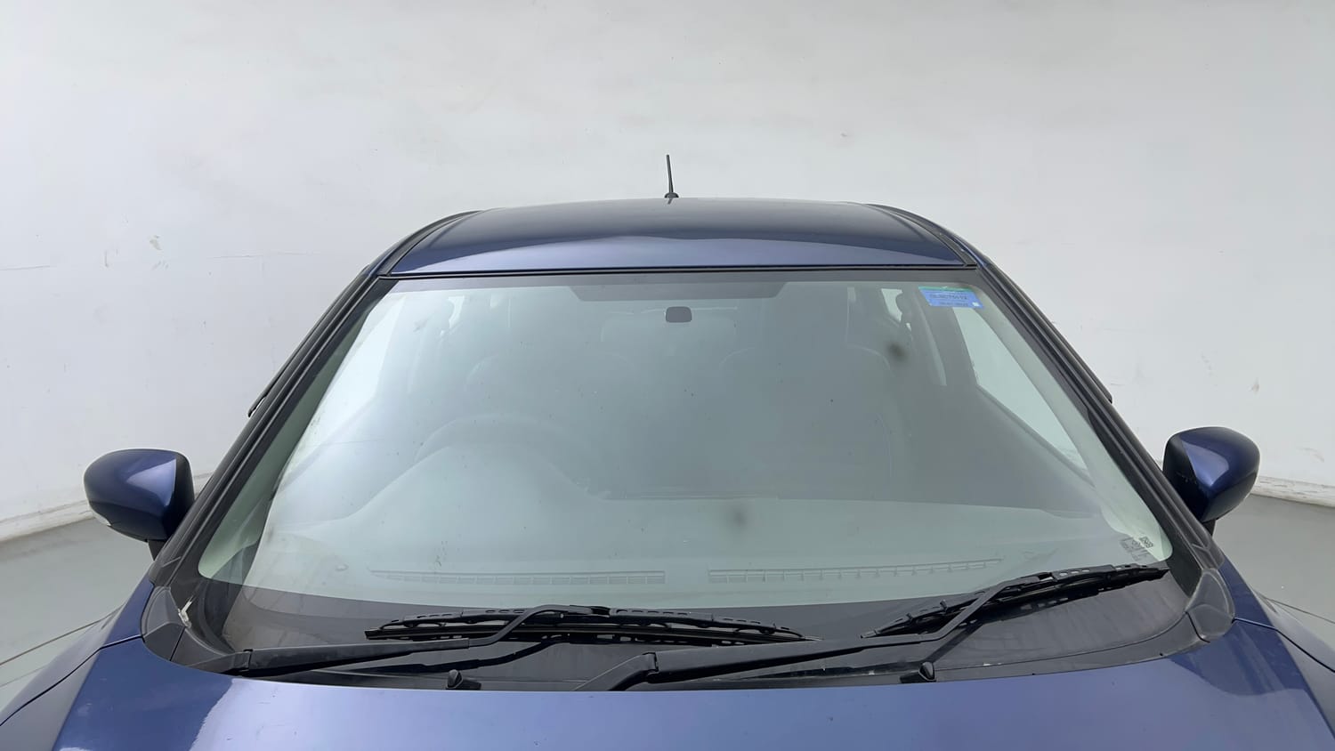 Used 2022 Maruti Suzuki Baleno Delta Petrol Manual exterior FRONT WINDSHIELD VIEW