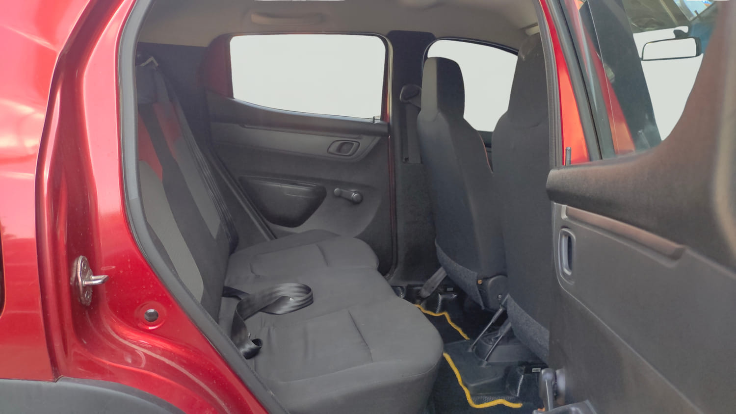 Used 2017 Renault Kwid 1.0 RXT AMT Opt Petrol Automatic interior RIGHT SIDE REAR DOOR CABIN VIEW