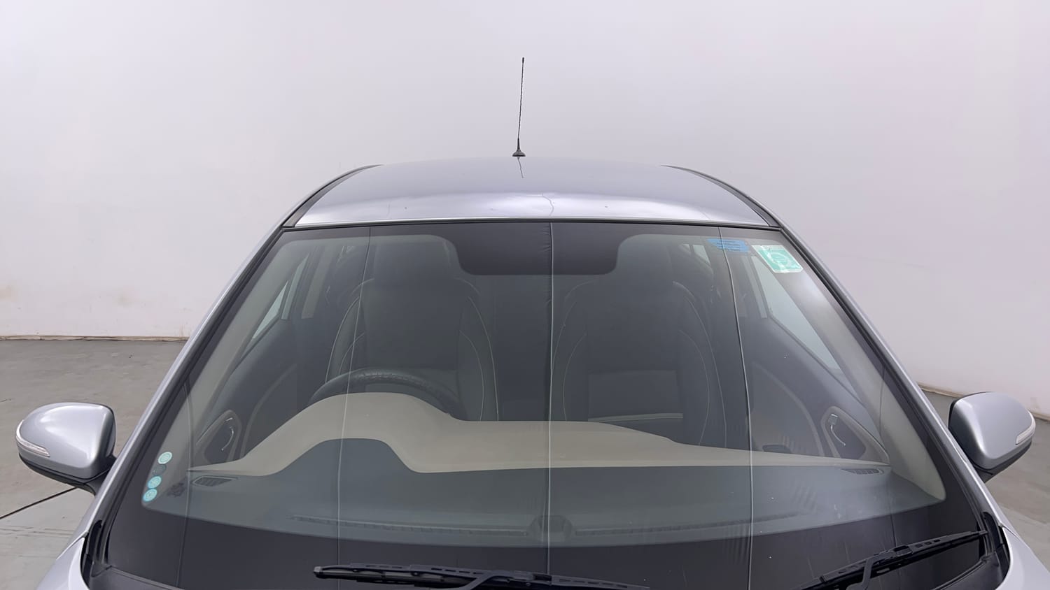 Used 2020 Hyundai Elite i20 Sportz Plus 1.2 Petrol Manual exterior FRONT WINDSHIELD VIEW