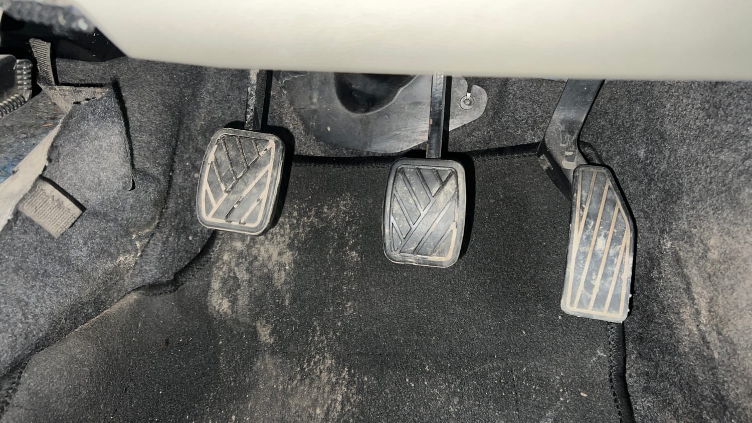 Used 2016 Maruti Suzuki Celerio VXi Petrol Manual interior PEDALS VIEW