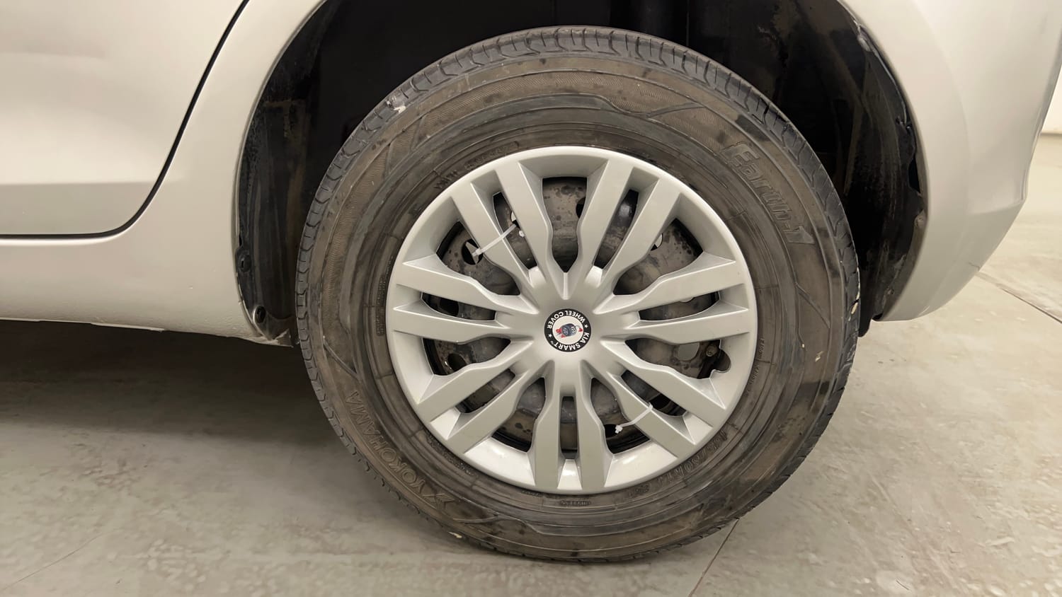 Used 2013 Maruti Suzuki Swift VXi Petrol Manual tyres LEFT REAR TYRE RIM VIEW