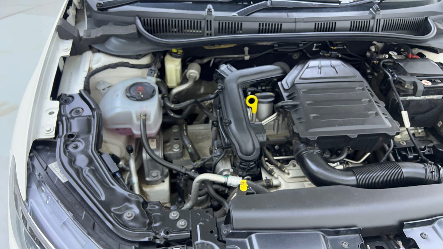 Used 2022 Volkswagen Virtus Topline 1.0 TSI AT Petrol Automatic engine ENGINE RIGHT SIDE VIEW