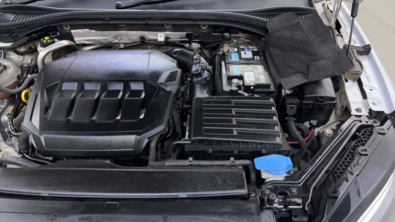 Used 2020 Skoda Superb L&K AT Petrol Automatic engine ENGINE LEFT SIDE VIEW