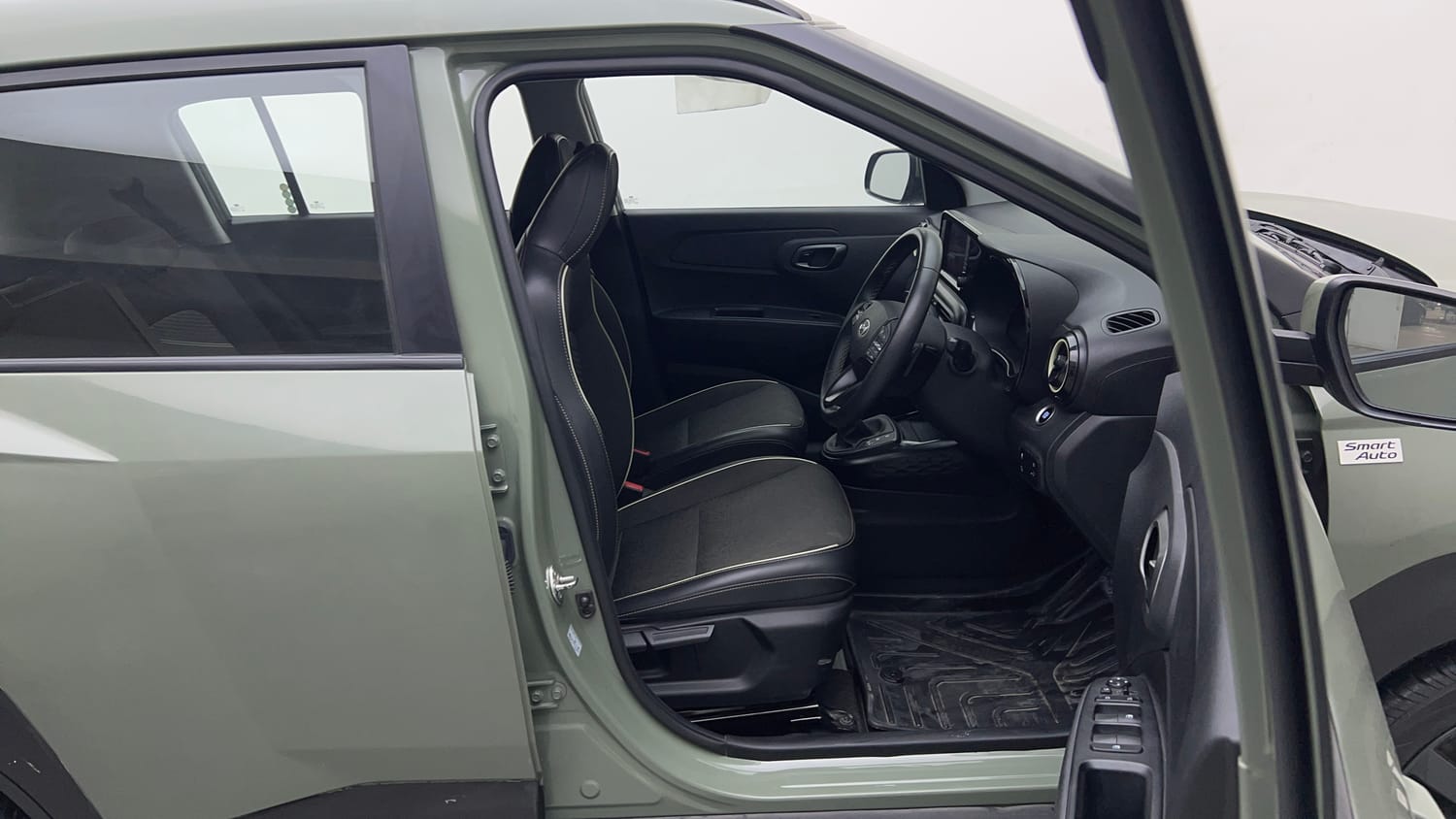 Used 2023 Hyundai Exter SX (O) Connect 1.2 AMT Petrol Automatic interior RIGHT SIDE FRONT DOOR CABIN VIEW