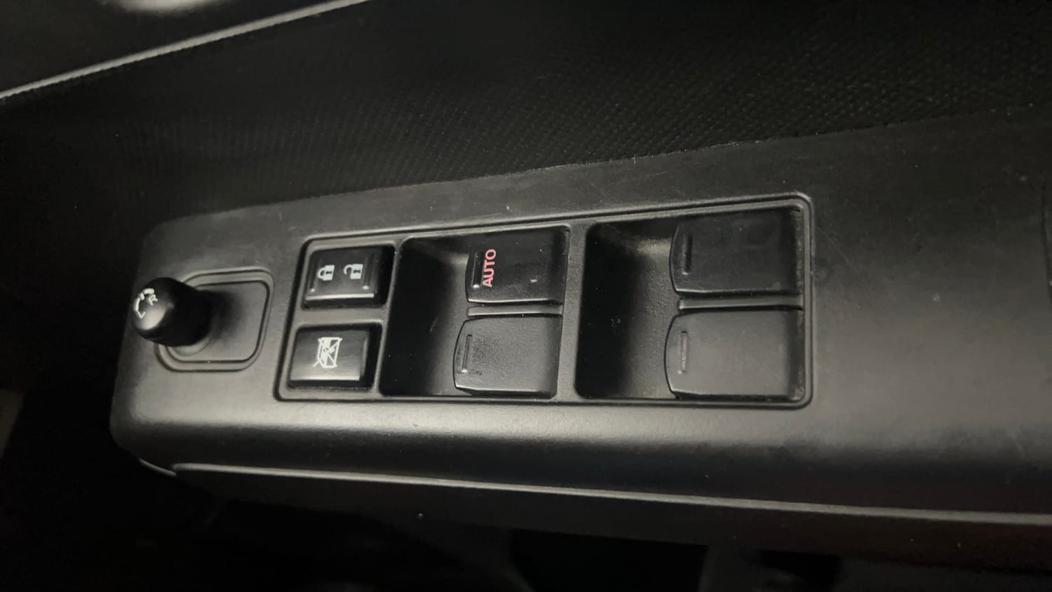 Used 2022 Maruti Suzuki Wagon R VXI 1.0 Petrol Manual top_features Power windows
