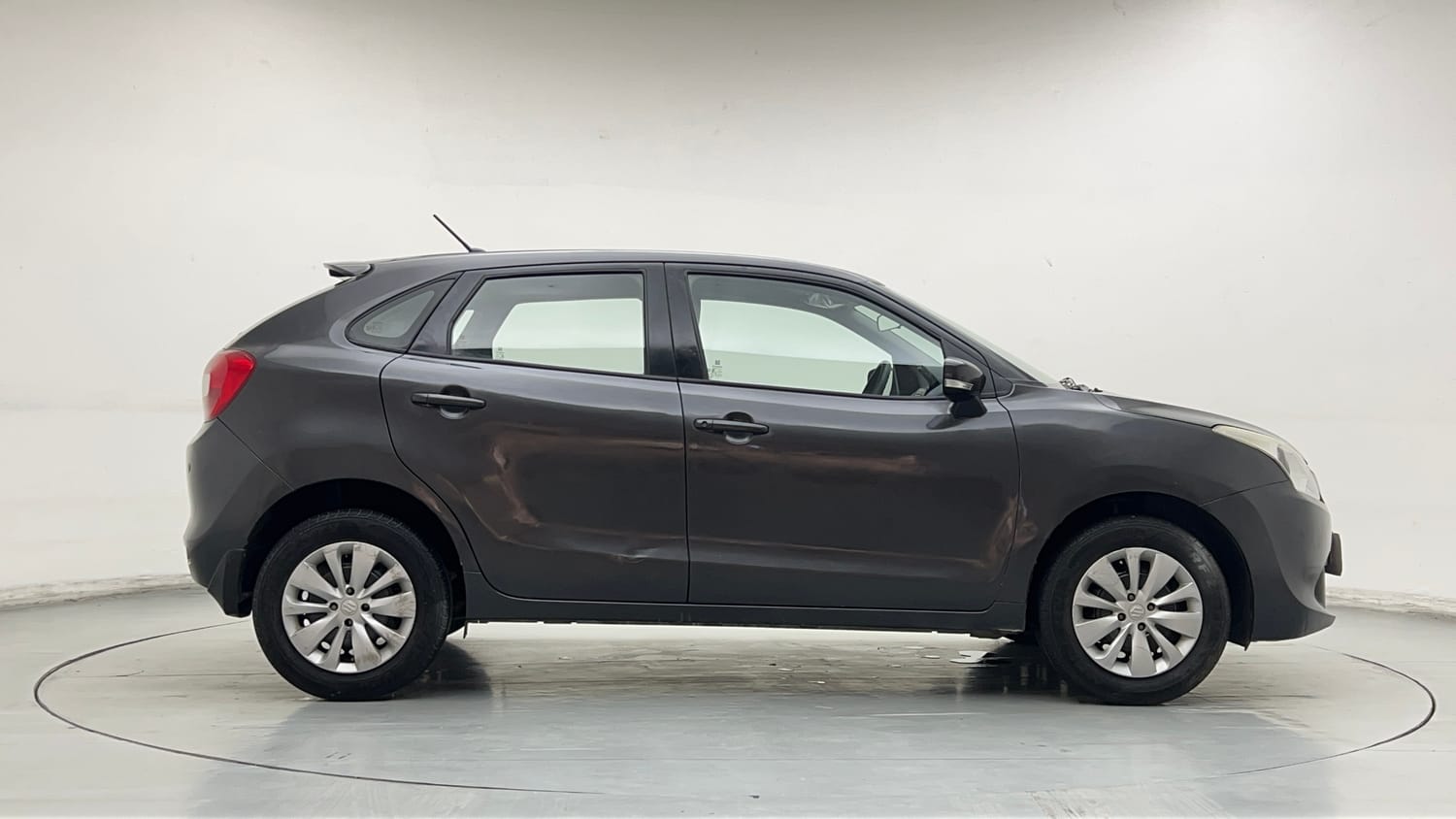 Used 2017 Maruti Suzuki Baleno Delta 1.2 Petrol Manual exterior RIGHT SIDE VIEW