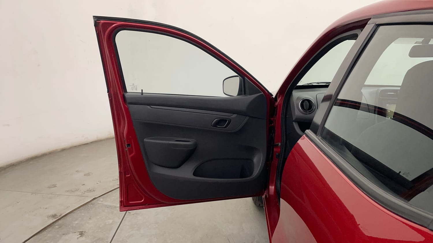 Used 2016 Renault Kwid RXT Petrol Manual interior LEFT FRONT DOOR OPEN VIEW