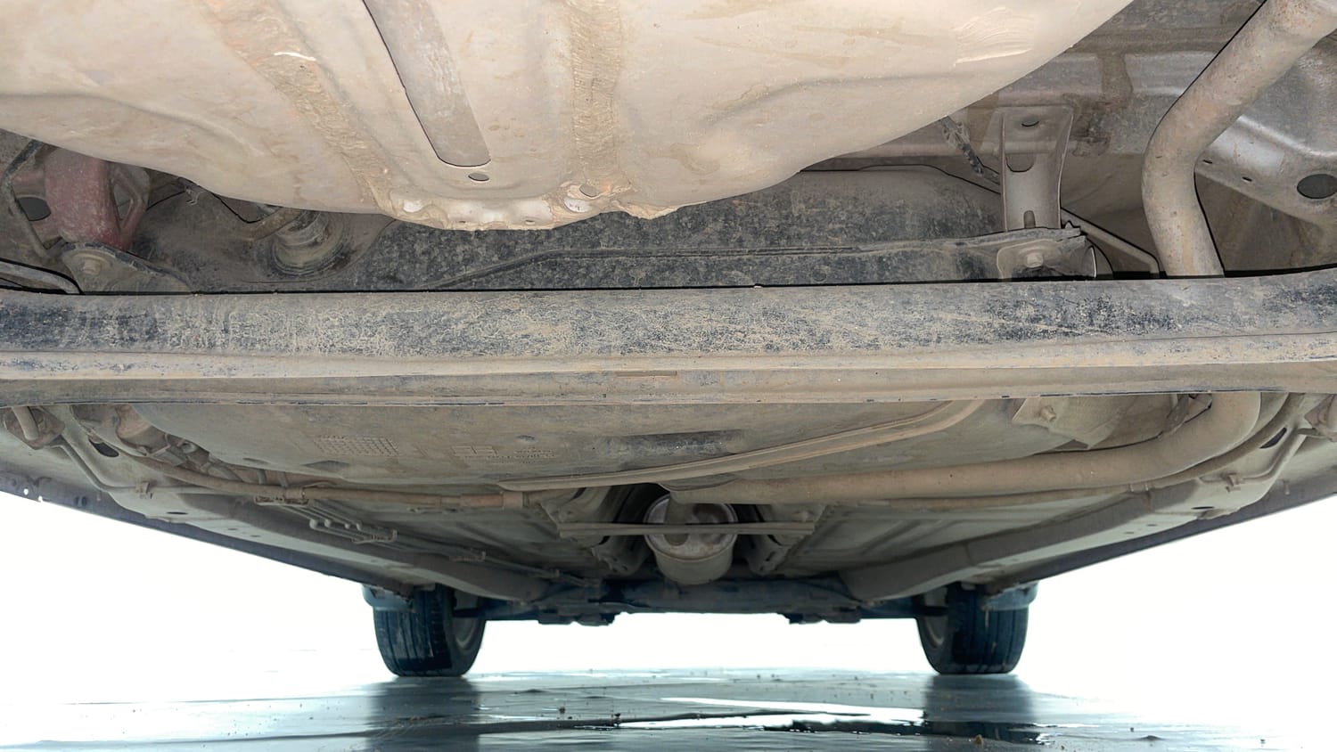 Used 2020 Maruti Suzuki Baleno Zeta Petrol Manual extra REAR UNDERBODY VIEW (TAKEN FROM REAR)