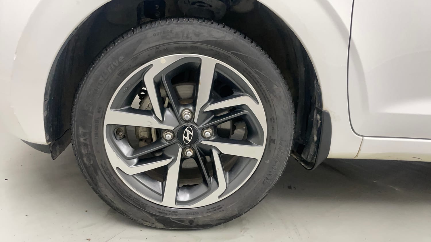 Used 2021 Hyundai Grand i10 Nios Magna Corporate Edition 1.2 Kappa VTVT Petrol Manual tyres LEFT FRONT TYRE RIM VIEW