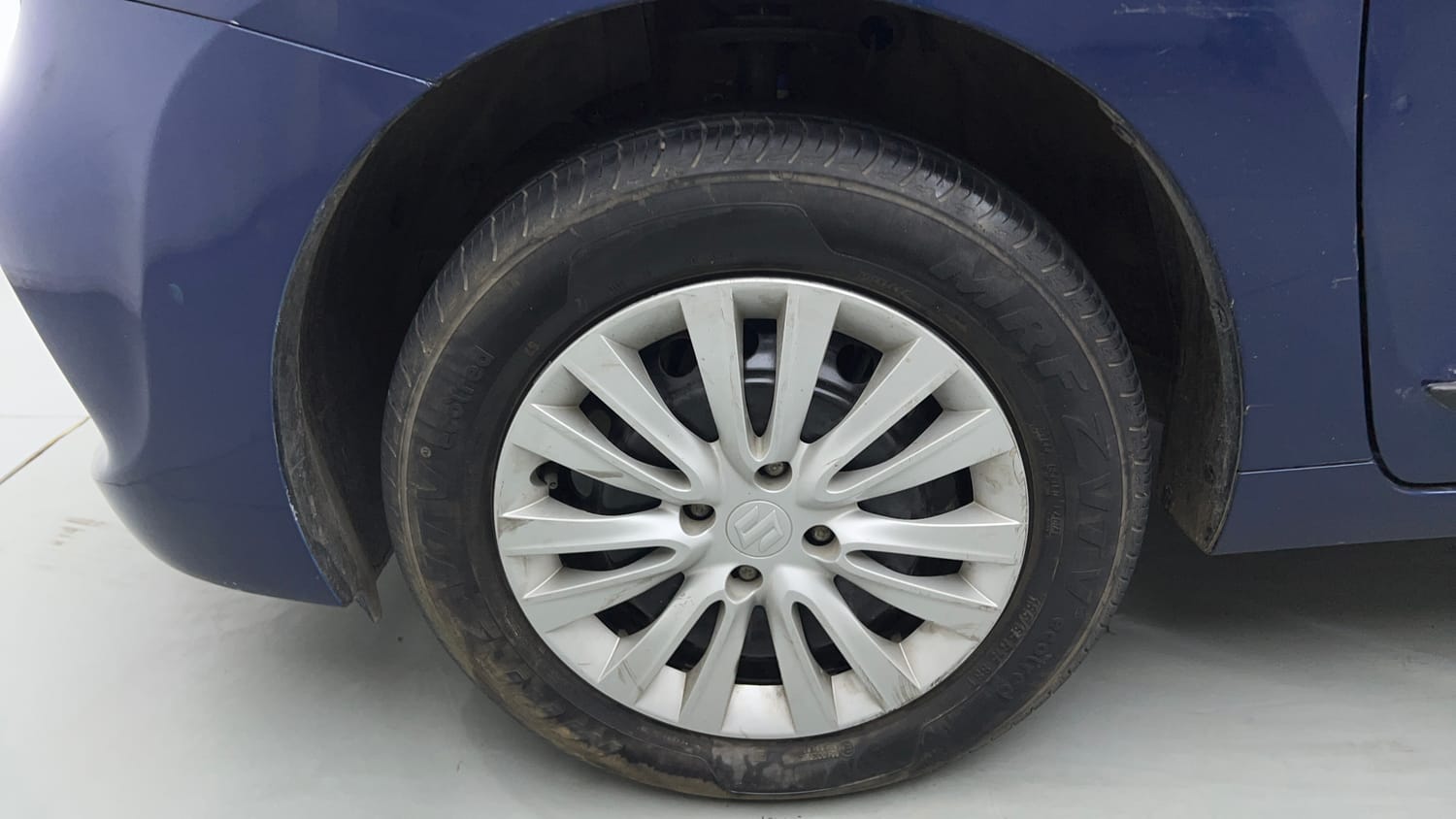 Used 2022 Maruti Suzuki Baleno Delta Petrol Manual tyres LEFT FRONT TYRE RIM VIEW