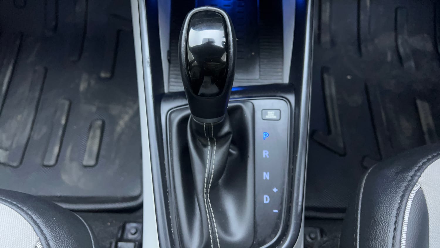 Used 2025 Hyundai New i20 Asta (O) 1.2 IVT Petrol Automatic interior GEAR  KNOB VIEW