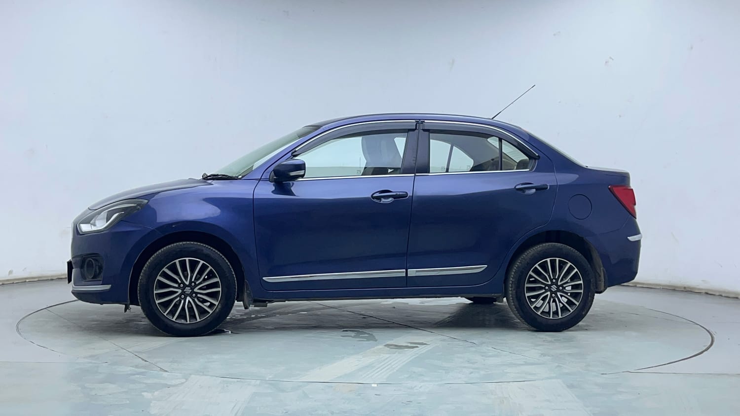 Used 2018 Maruti Suzuki Dzire ZXi Plus AMT Petrol Automatic exterior LEFT SIDE VIEW