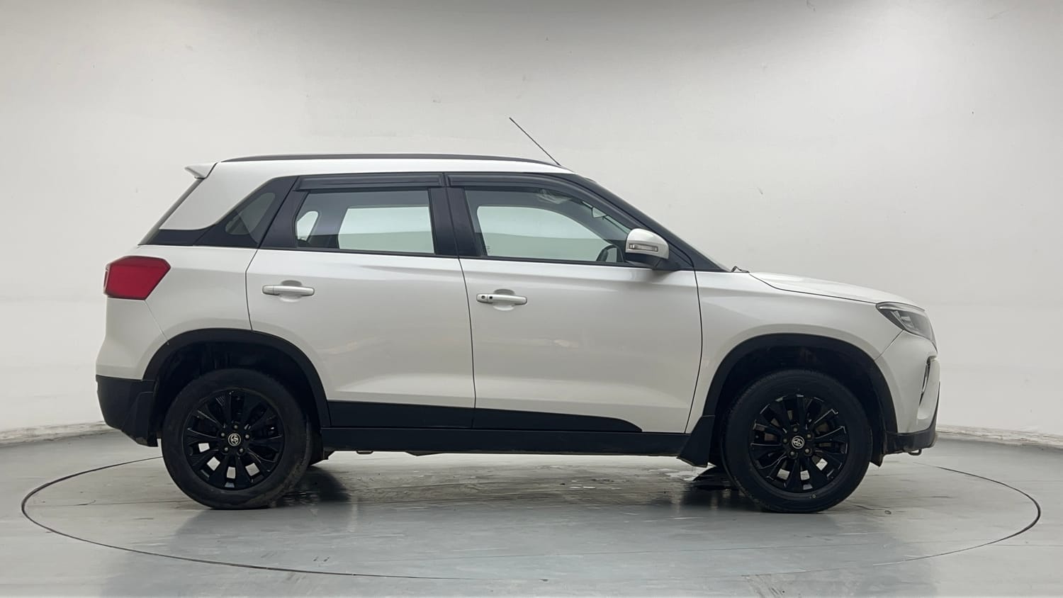 Used 2022 Toyota Urban Cruiser High Grade MT Petrol Manual exterior RIGHT SIDE VIEW