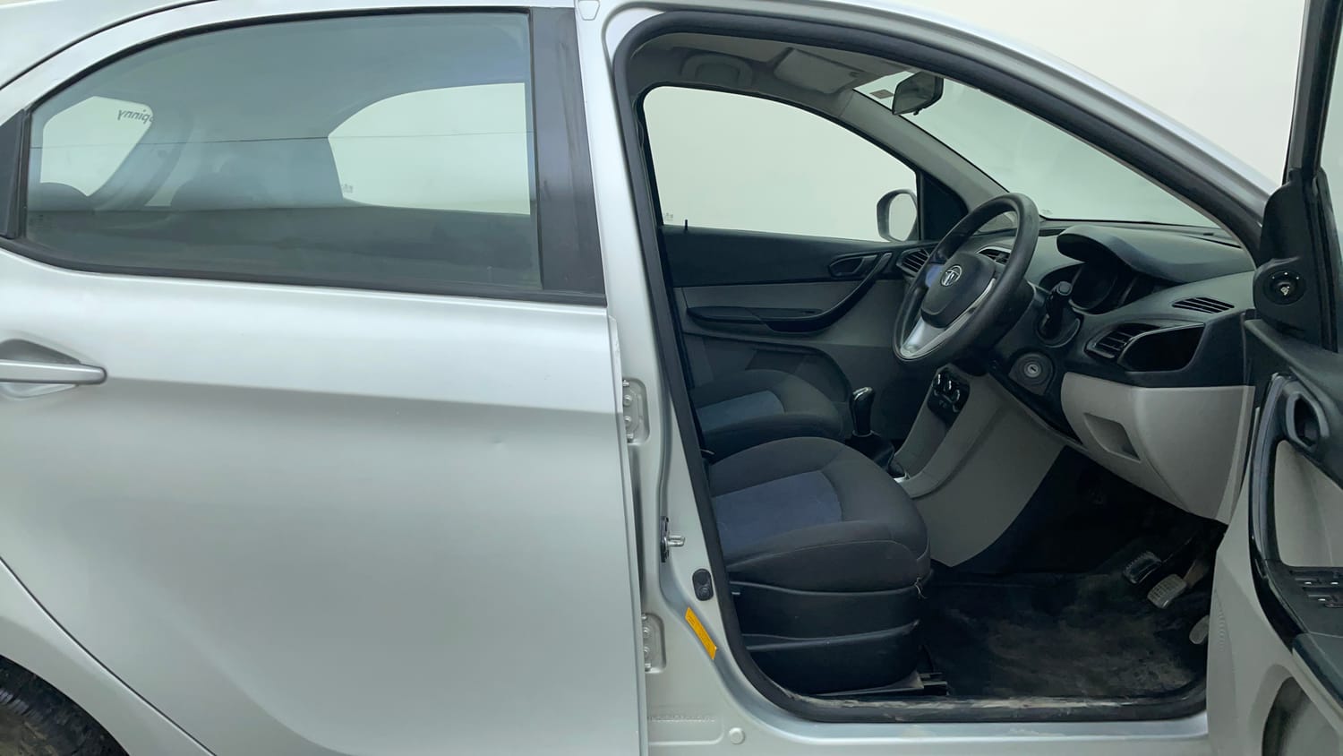 Used 2016 Tata Tiago Revotron XT Petrol Manual interior RIGHT SIDE FRONT DOOR CABIN VIEW