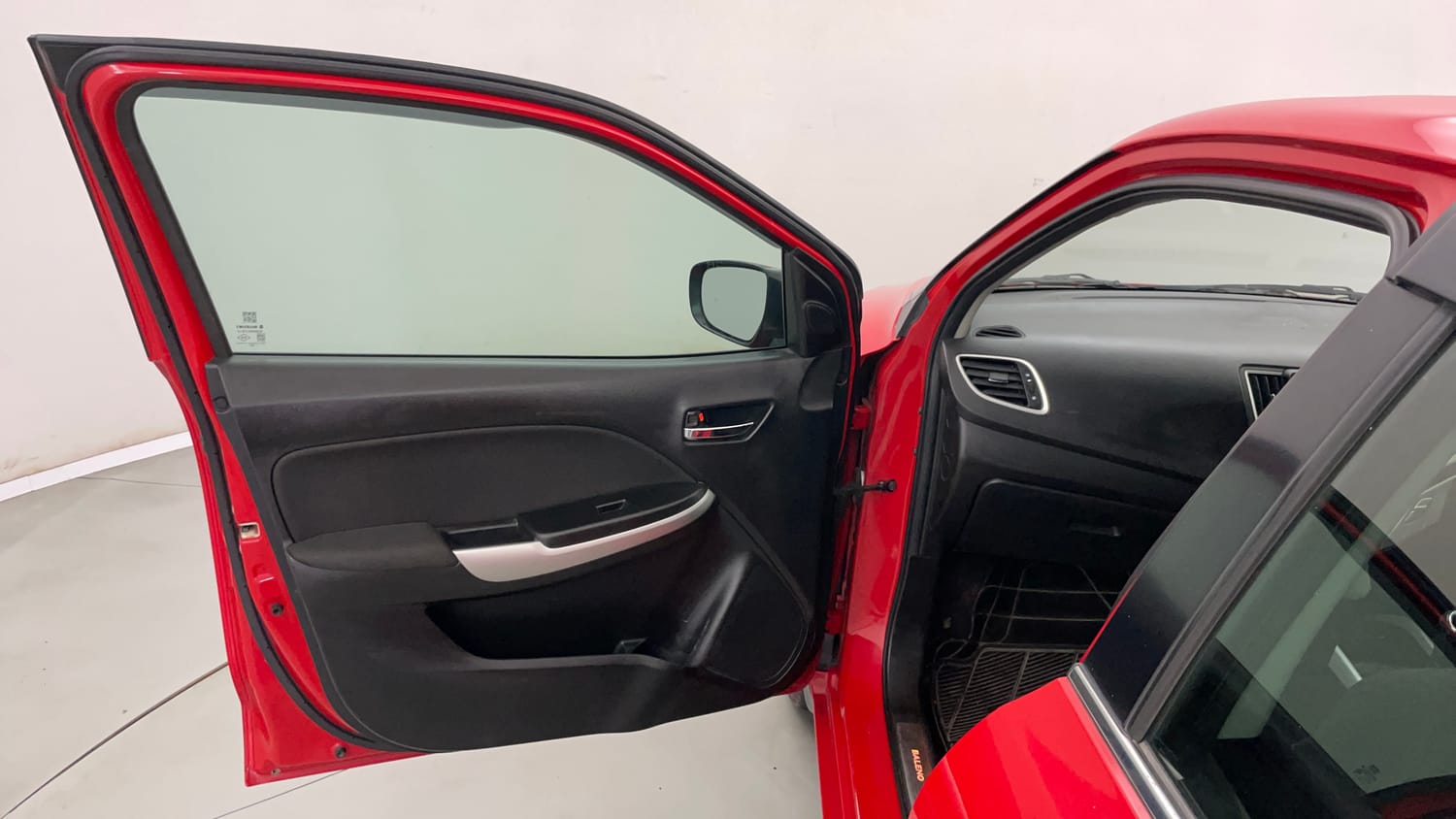 Used 2017 Maruti Suzuki Baleno Zeta 1.2 Petrol Manual interior LEFT FRONT DOOR OPEN VIEW