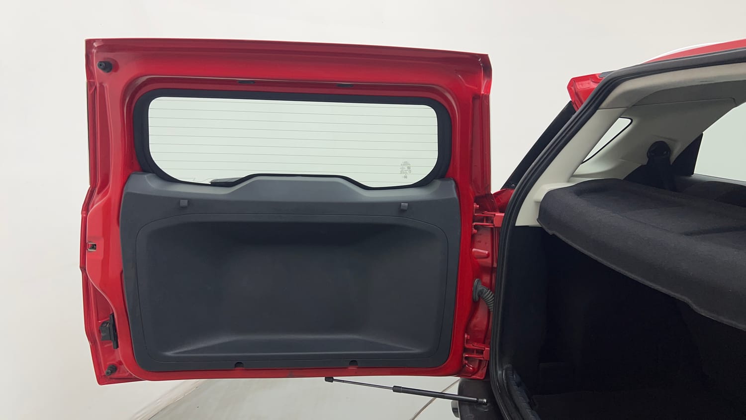 Used 2018 Ford EcoSport Titanium 1.5L TDCi Diesel Manual interior DICKY DOOR OPEN VIEW
