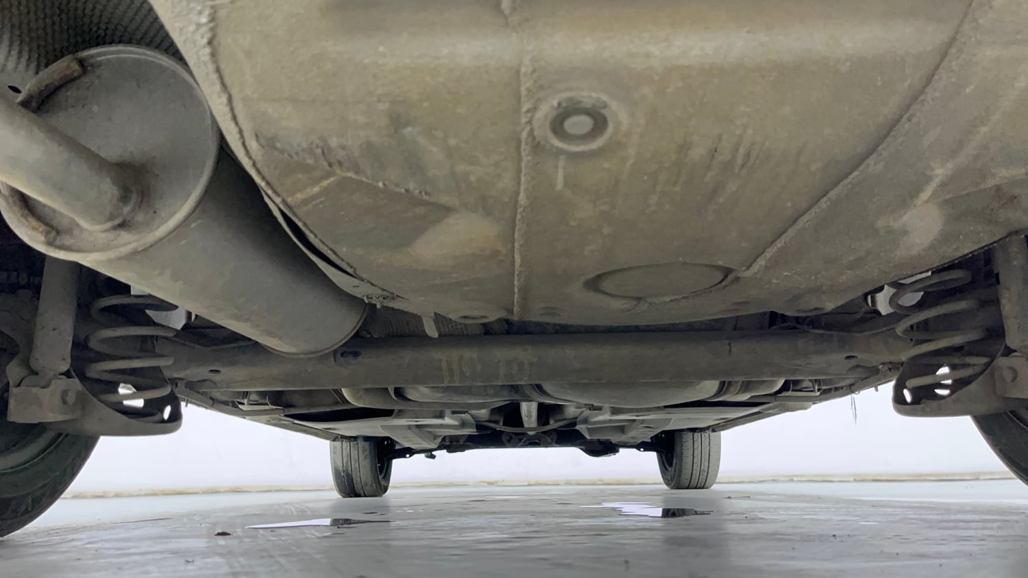 Used 2016 Volkswagen Vento Comfortline Diesel Diesel Manual extra REAR UNDERBODY VIEW (TAKEN FROM REAR)