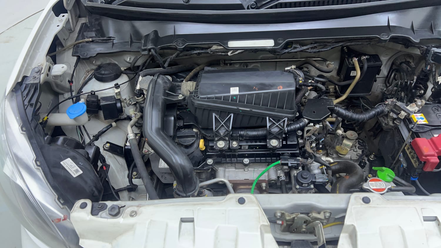 Used 2023 Maruti Suzuki Celerio VXi Petrol Manual engine ENGINE RIGHT SIDE VIEW