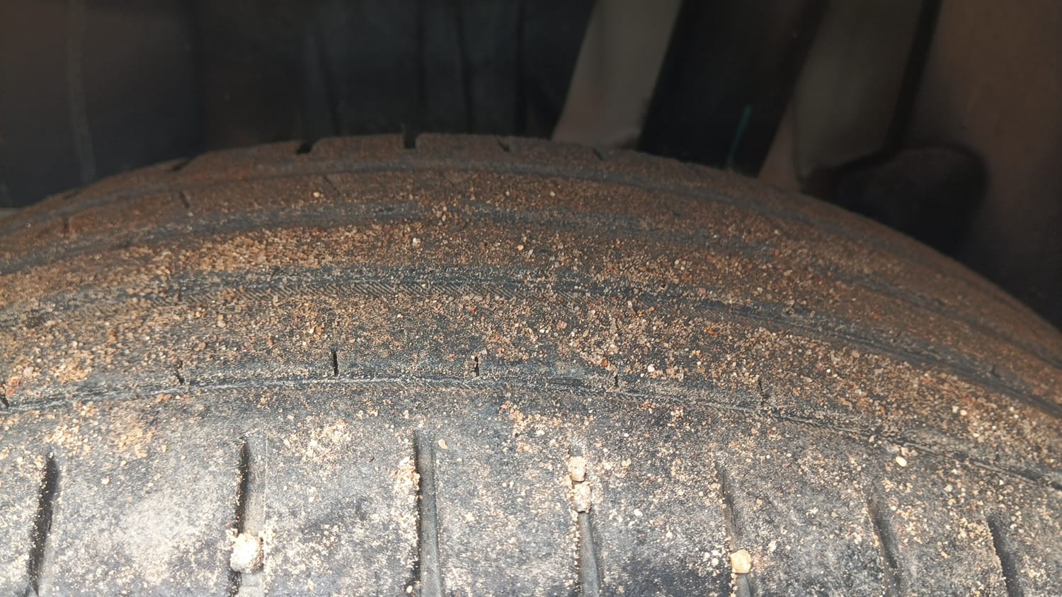 Used 2021 Maruti Suzuki Swift ZXi Plus Petrol Manual tyres LEFT REAR TYRE TREAD VIEW