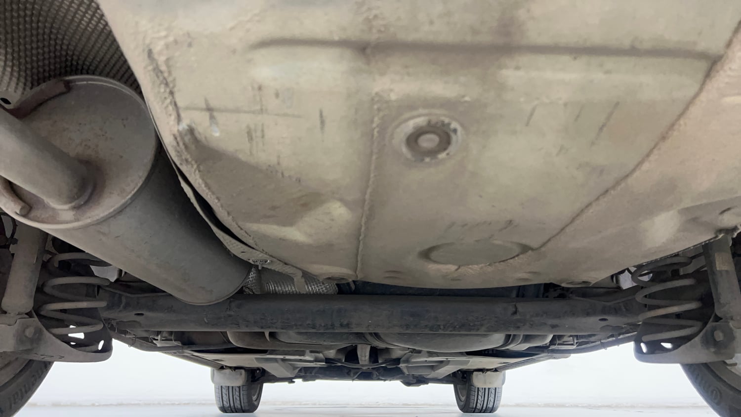 Used 2019 Volkswagen Vento Highline Plus 1.5 AT (D) 16 Alloy Diesel Automatic extra REAR UNDERBODY VIEW (TAKEN FROM REAR)