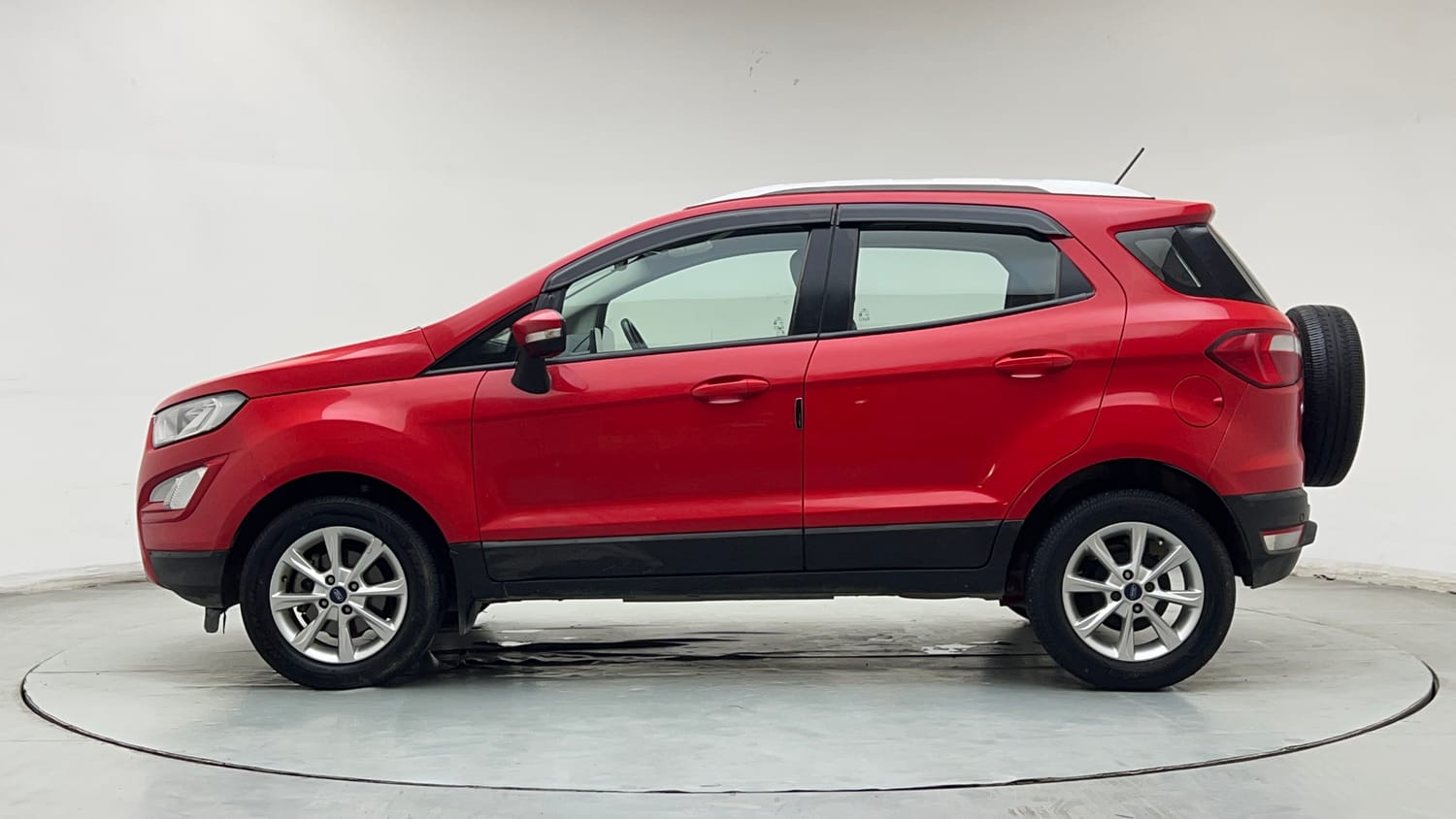 Used 2018 Ford EcoSport Titanium 1.5L TDCi Diesel Manual exterior LEFT SIDE VIEW