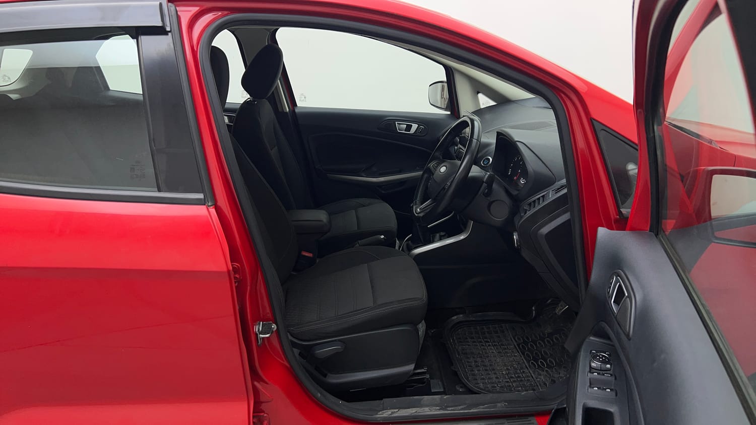 Used 2018 Ford EcoSport Titanium 1.5L TDCi Diesel Manual interior RIGHT SIDE FRONT DOOR CABIN VIEW