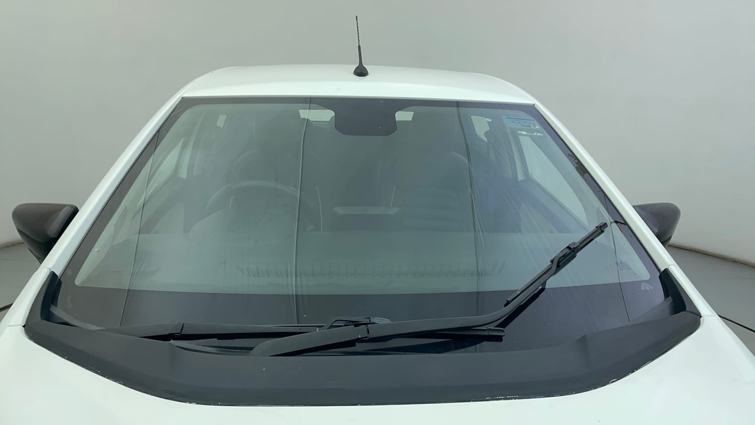 Used 2022 Tata Altroz XT Petrol Petrol Manual exterior FRONT WINDSHIELD VIEW