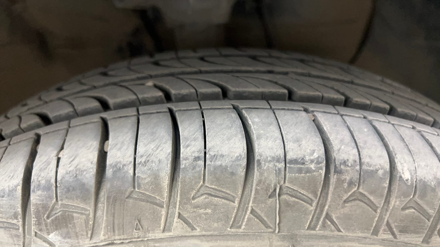 Used 2016 Hyundai Elite i20 Sportz 1.2 Petrol Manual tyres RIGHT FRONT TYRE TREAD VIEW