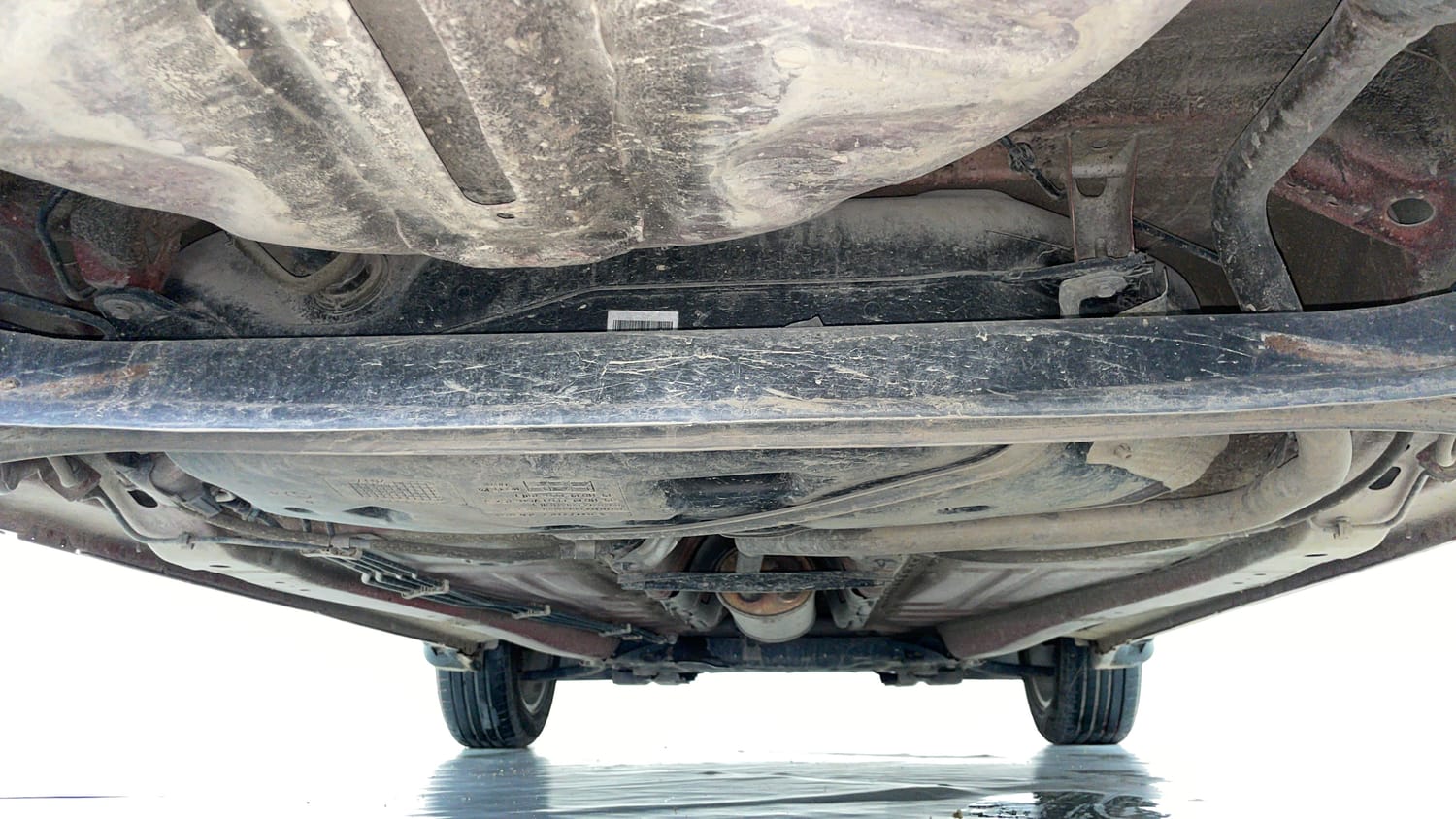Used 2017 Maruti Suzuki Baleno Zeta 1.2 Petrol Manual extra REAR UNDERBODY VIEW (TAKEN FROM REAR)