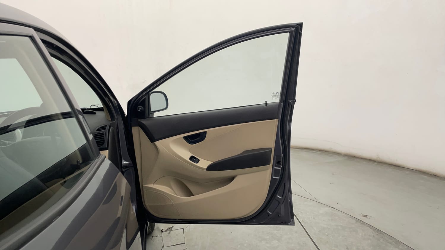 Used 2016 Hyundai Eon Magna + Petrol Manual interior RIGHT FRONT DOOR OPEN VIEW