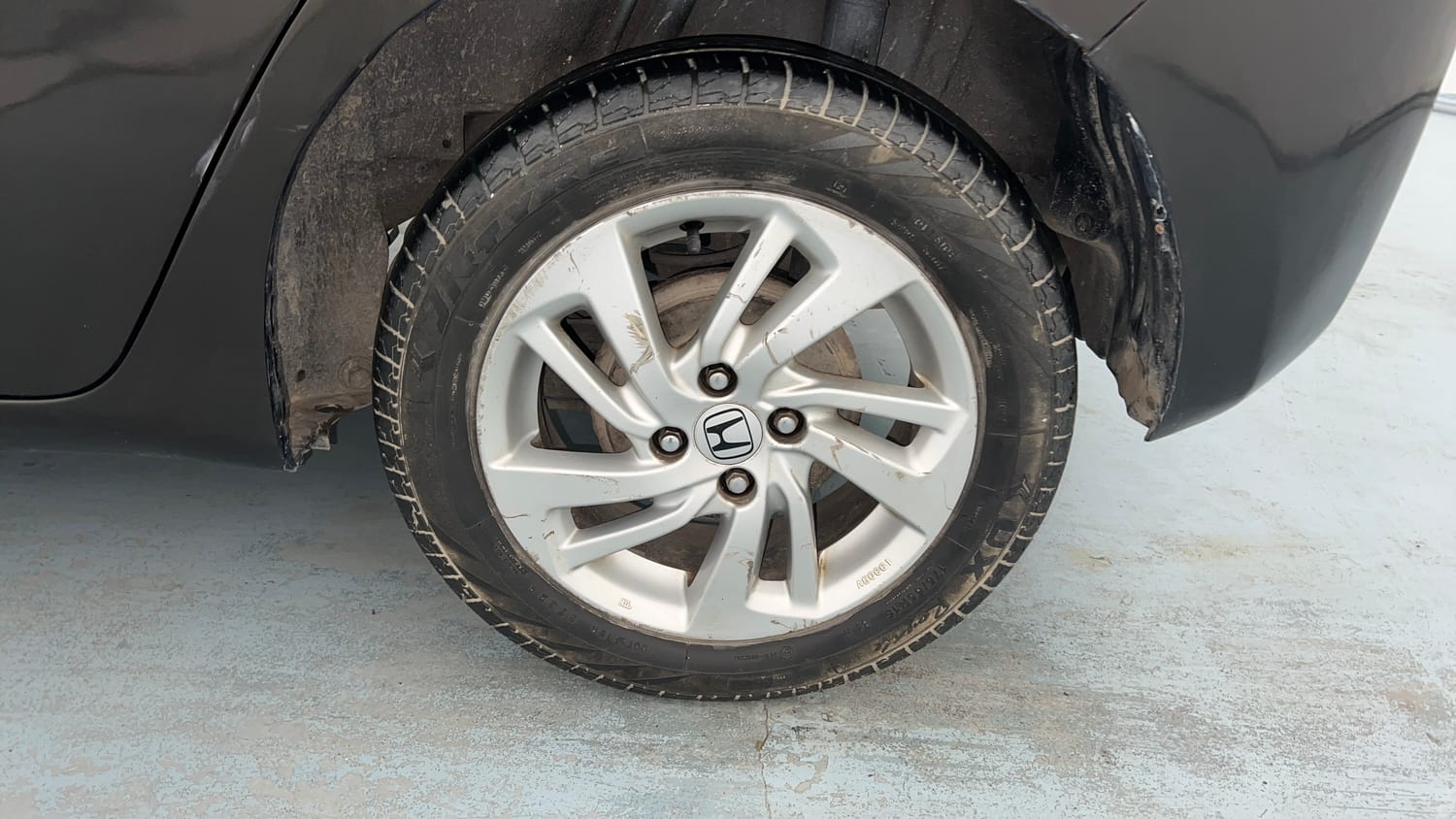 Used 2015 Honda Jazz VX Petrol Petrol Manual tyres LEFT REAR TYRE RIM VIEW