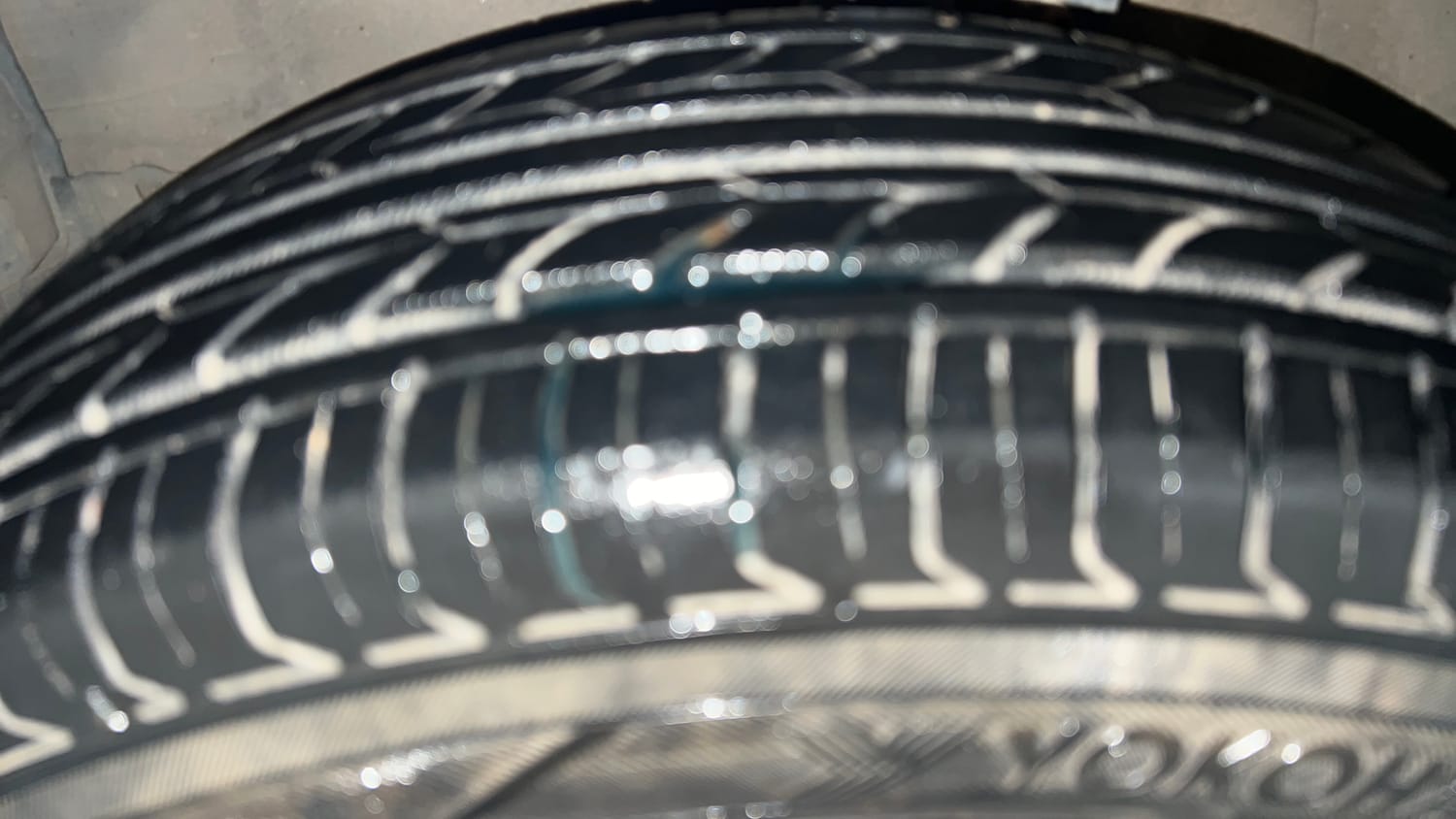 Used 2016 Maruti Suzuki Celerio VXi Petrol Manual tyres LEFT FRONT TYRE TREAD VIEW