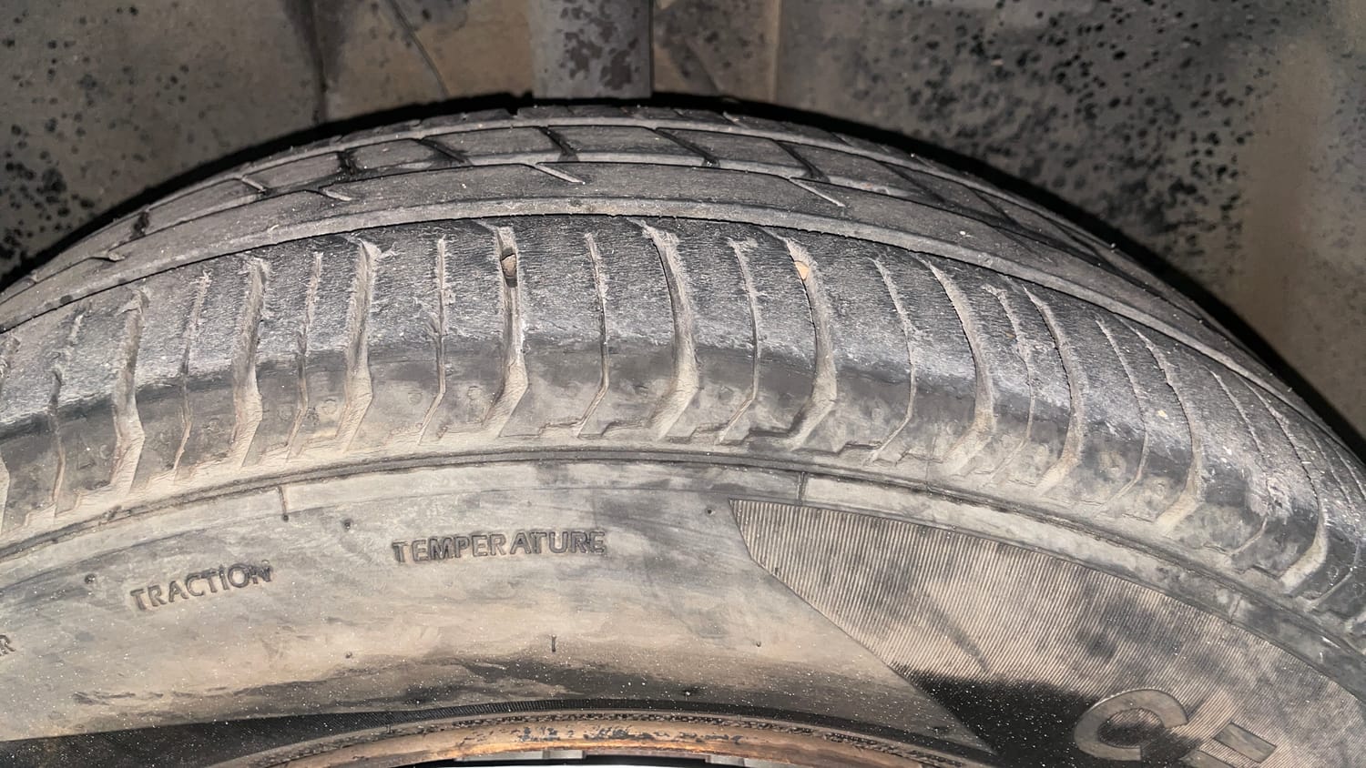 Used 2023 Tata Punch Pure MT Petrol Manual tyres RIGHT FRONT TYRE TREAD VIEW