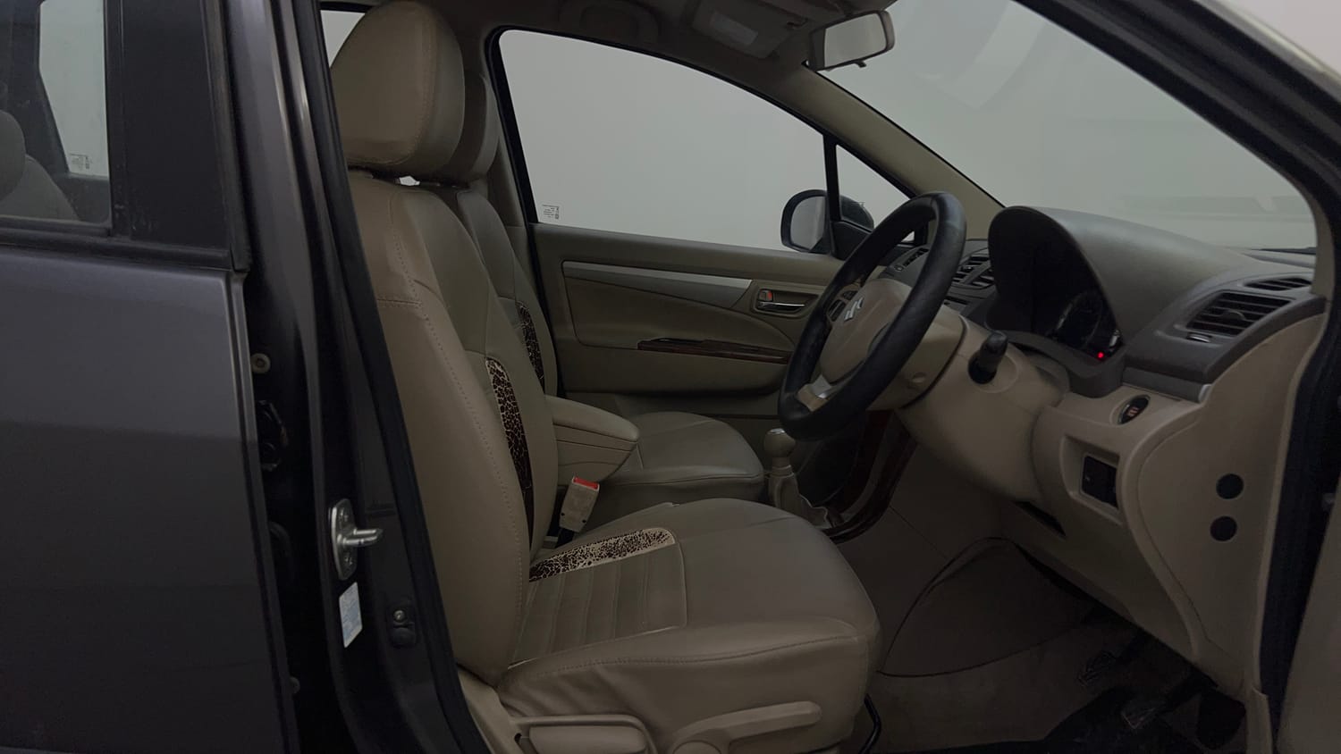 Used 2016 Maruti Suzuki Ertiga ZXI Petrol Manual interior RIGHT SIDE FRONT DOOR CABIN VIEW