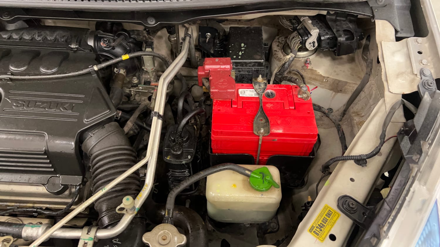 Used 2015 Maruti Suzuki Wagon R VXI Petrol Manual engine ENGINE LEFT SIDE VIEW