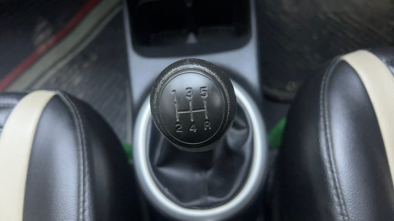 Used 2023 Maruti Suzuki Celerio VXi Petrol Manual interior GEAR  KNOB VIEW