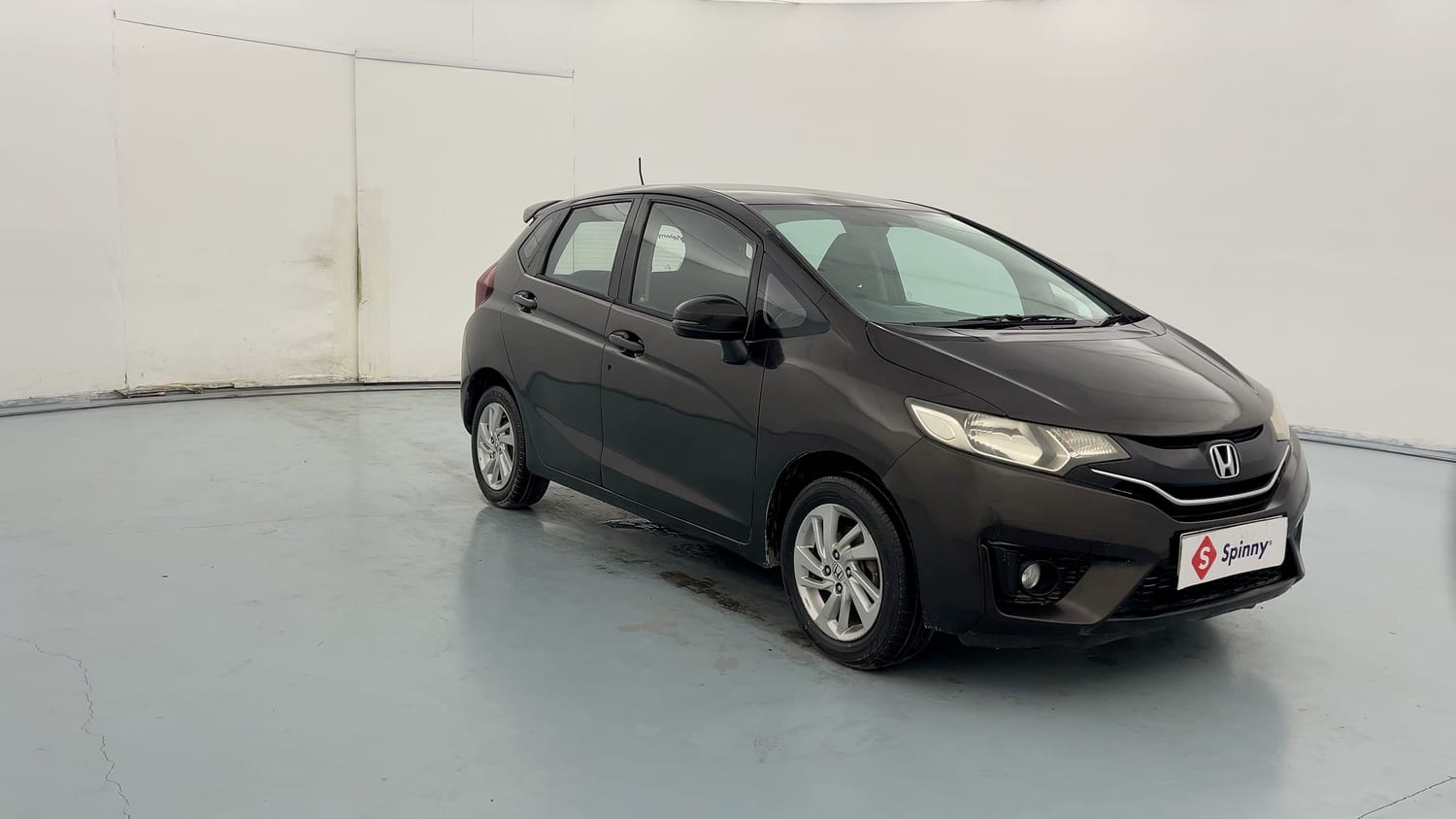 Used 2015 Honda Jazz VX Petrol Petrol Manual exterior RIGHT FRONT CORNER VIEW