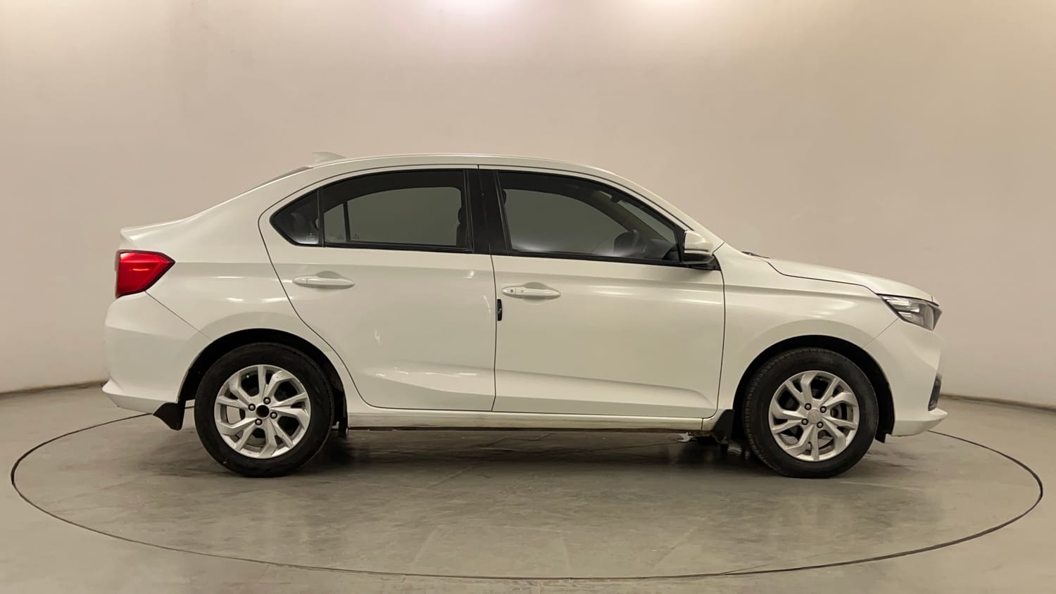 Used 2018 Honda Amaze 1.2 VX MT Petrol Petrol Manual exterior RIGHT SIDE VIEW