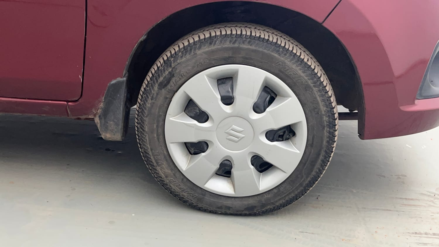 Used 2019 Maruti Suzuki Alto K10 VXI CNG (Outside Fitted) Cng Manual tyres RIGHT FRONT TYRE RIM VIEW