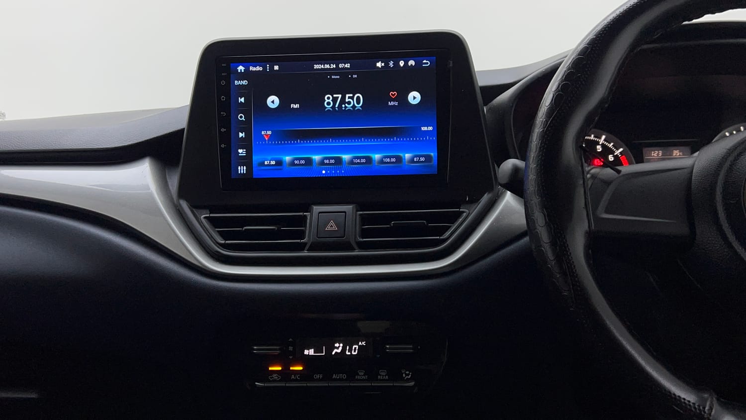 Used 2025 Maruti Suzuki Baleno Sigma MT Petrol Manual interior MUSIC SYSTEM & AC CONTROL VIEW