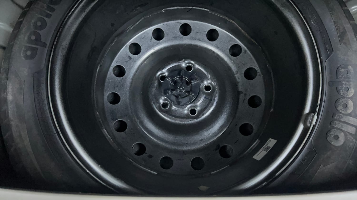 Used 2019 Mahindra XUV 300 1.2 W8 (O) Petrol Manual tyres SPARE TYRE VIEW
