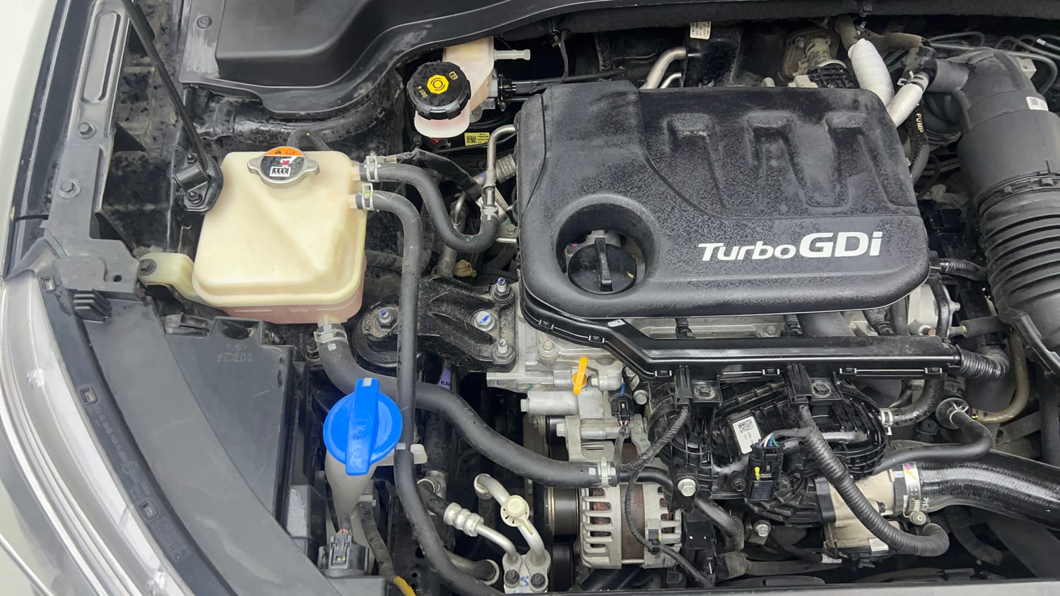 Used 2023 Kia Sonet HTX 1.0 DCT Petrol Automatic engine ENGINE RIGHT SIDE VIEW