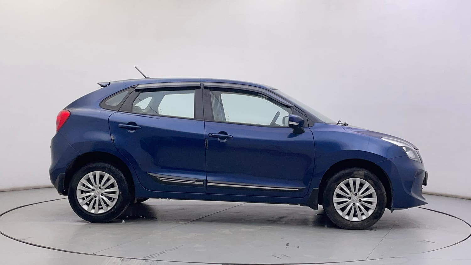 Used 2022 Maruti Suzuki Baleno Delta Petrol Manual exterior RIGHT SIDE VIEW