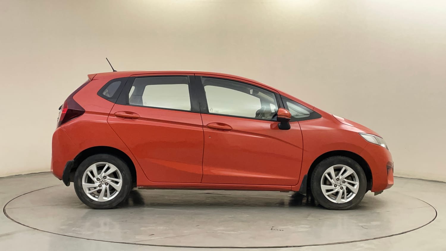 Used 2016 Honda Jazz V AT Petrol Petrol Automatic exterior RIGHT SIDE VIEW