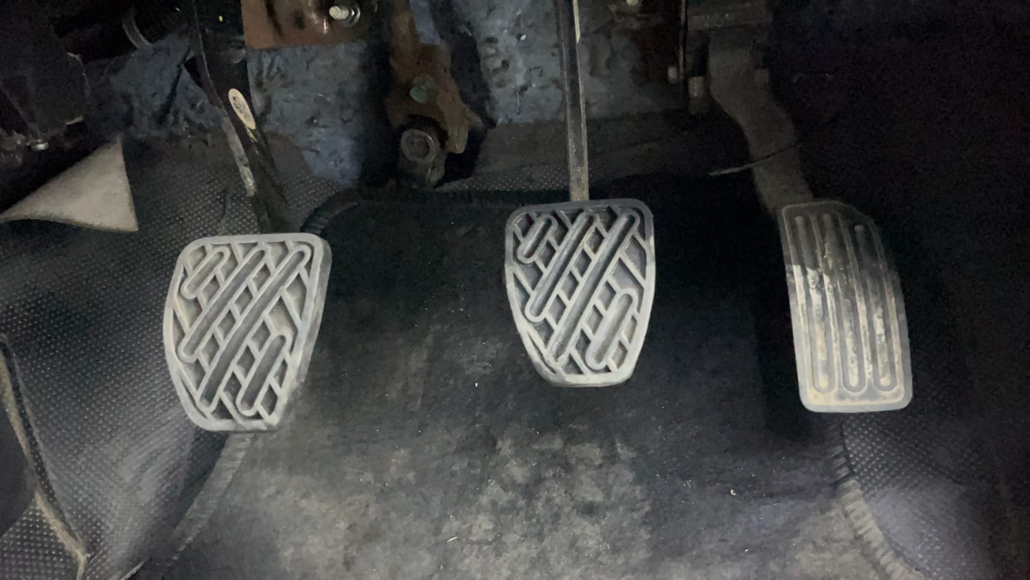 Used 2018 Nissan Sunny XE D Diesel Manual interior PEDALS VIEW